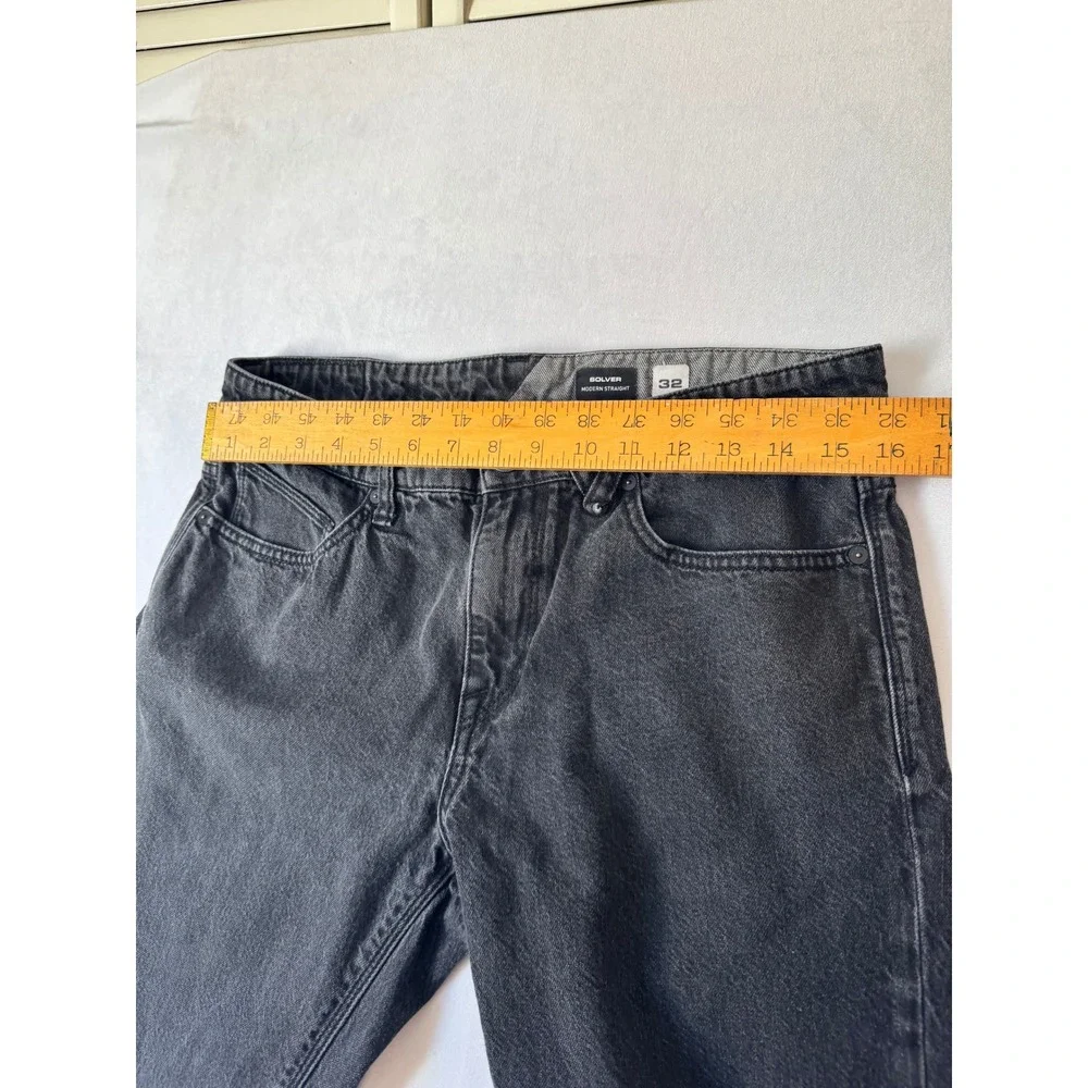 Volcom Solver Modern Straight Leg Jeans  Black Denim Mens 32 A19316R7